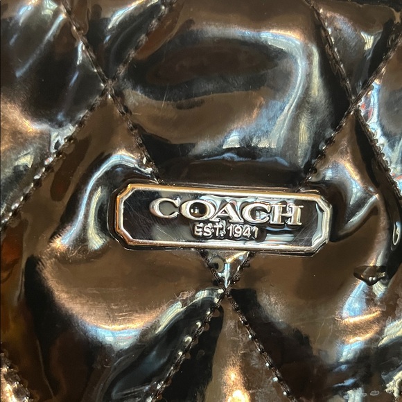 Beautiful Coach Poppy Black Quilted Patent Leather Shoulder Bag - Picture 4 of 13